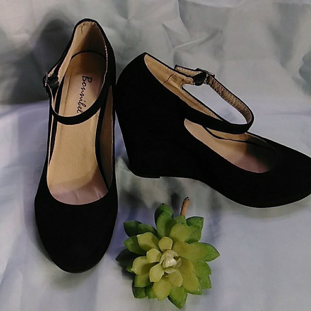 BONNIBEL SHOES SUEDE PLATFORMS